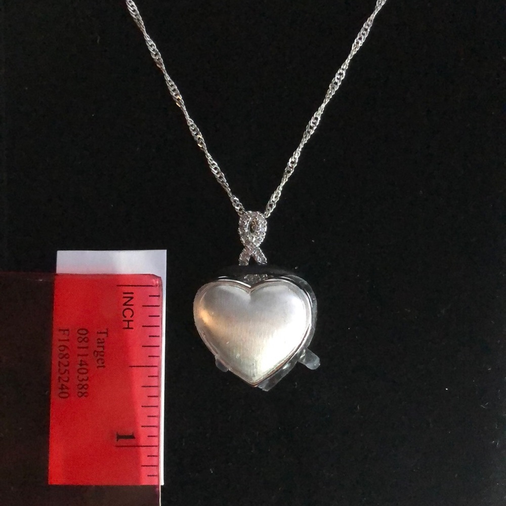 Things Remembered Heart Locket - Picture 7 of 8